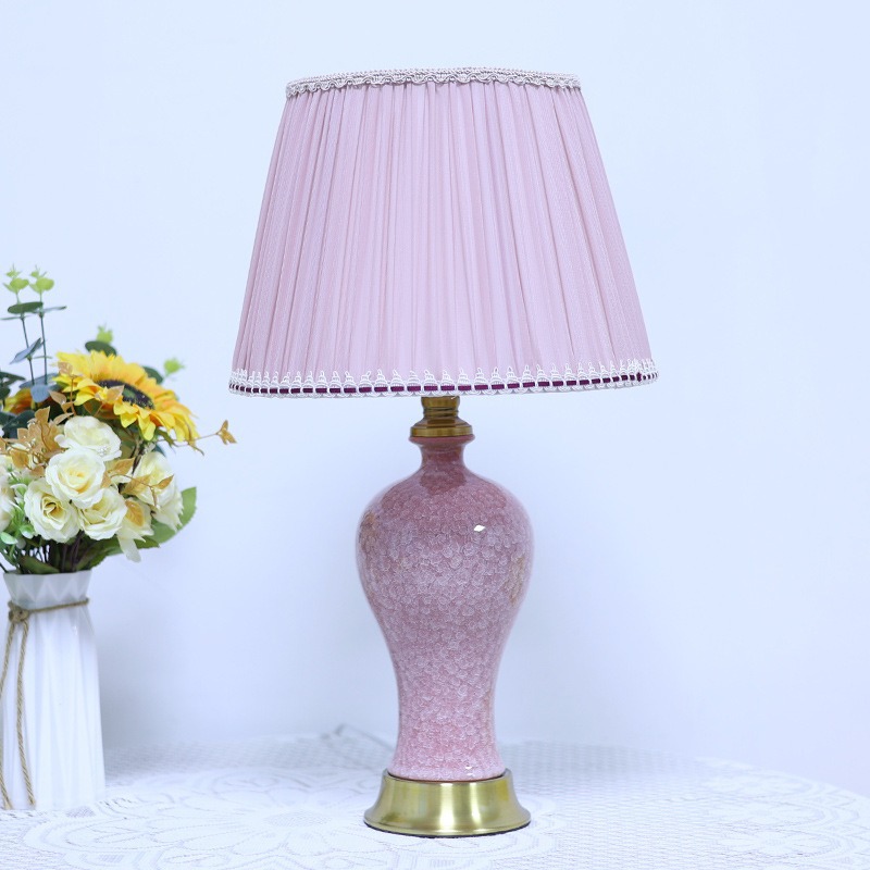 Lampa biurkowa w kształcie cer – Vase Decor recenzja i cena